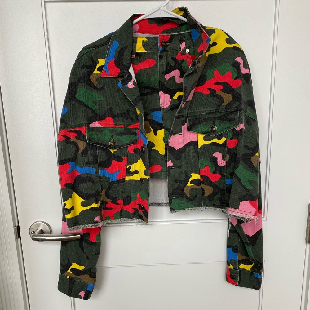 Two parts suit never wear with tag on it